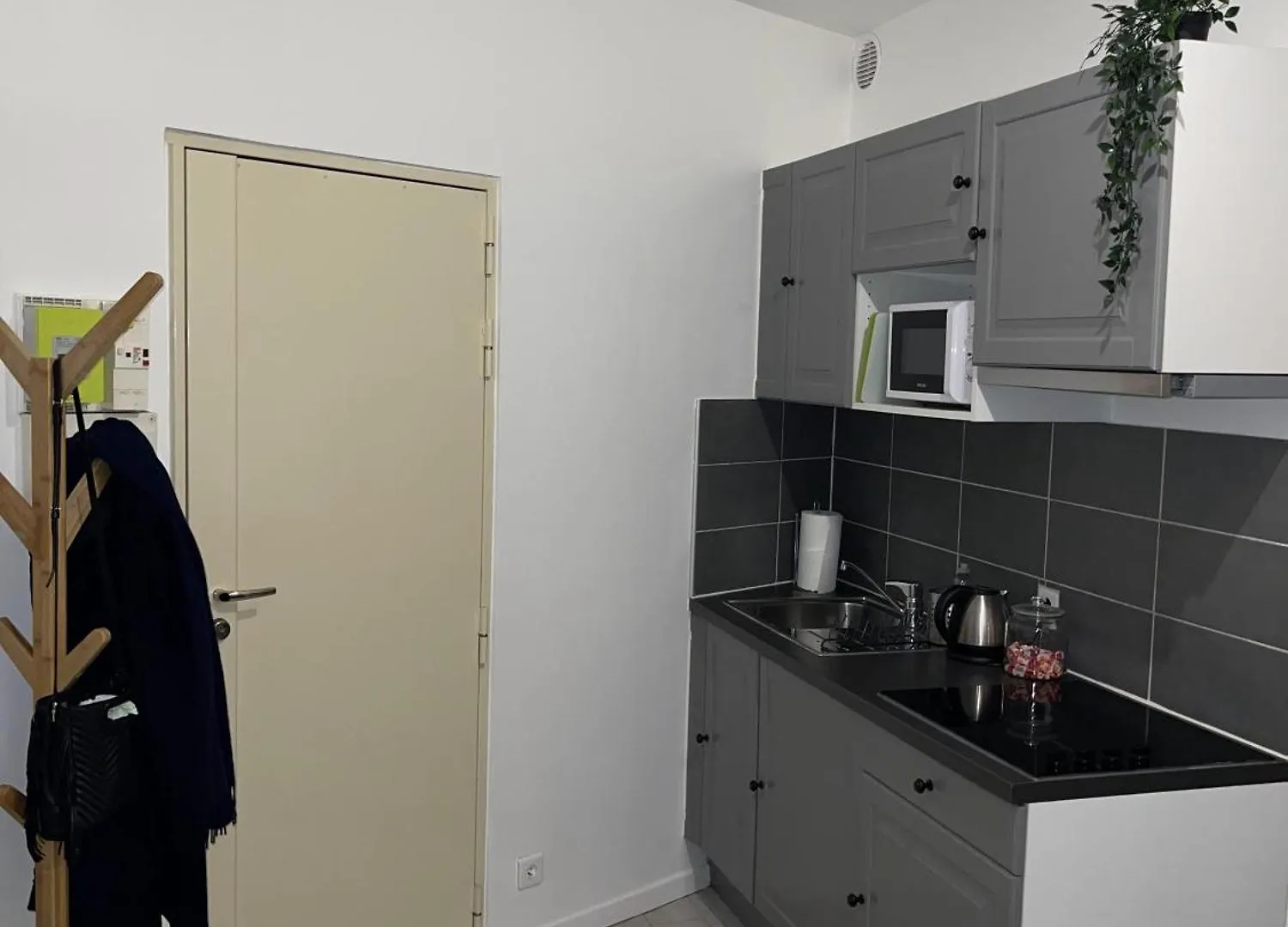 Studio 17 - Cosy & Modern Paris 0*,